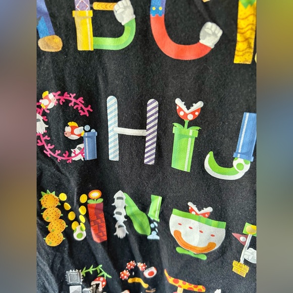 Uniqlo Nintendo Super Mario Alphabet UT Grand Prix T-shirt Women’s L Tee Black - Picture 2 of 5